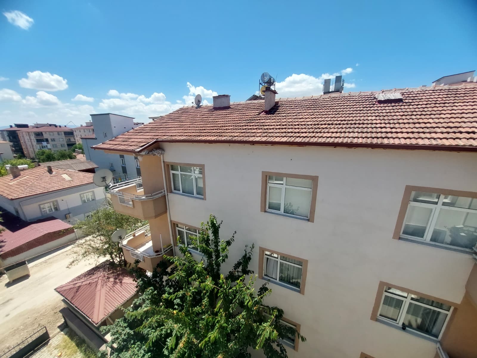 ZİRVE EMLAKTAN MAHSEN MH. ÇAMLIK SK.TA SATILIK 3+1 DAİRE fotoğraf 5