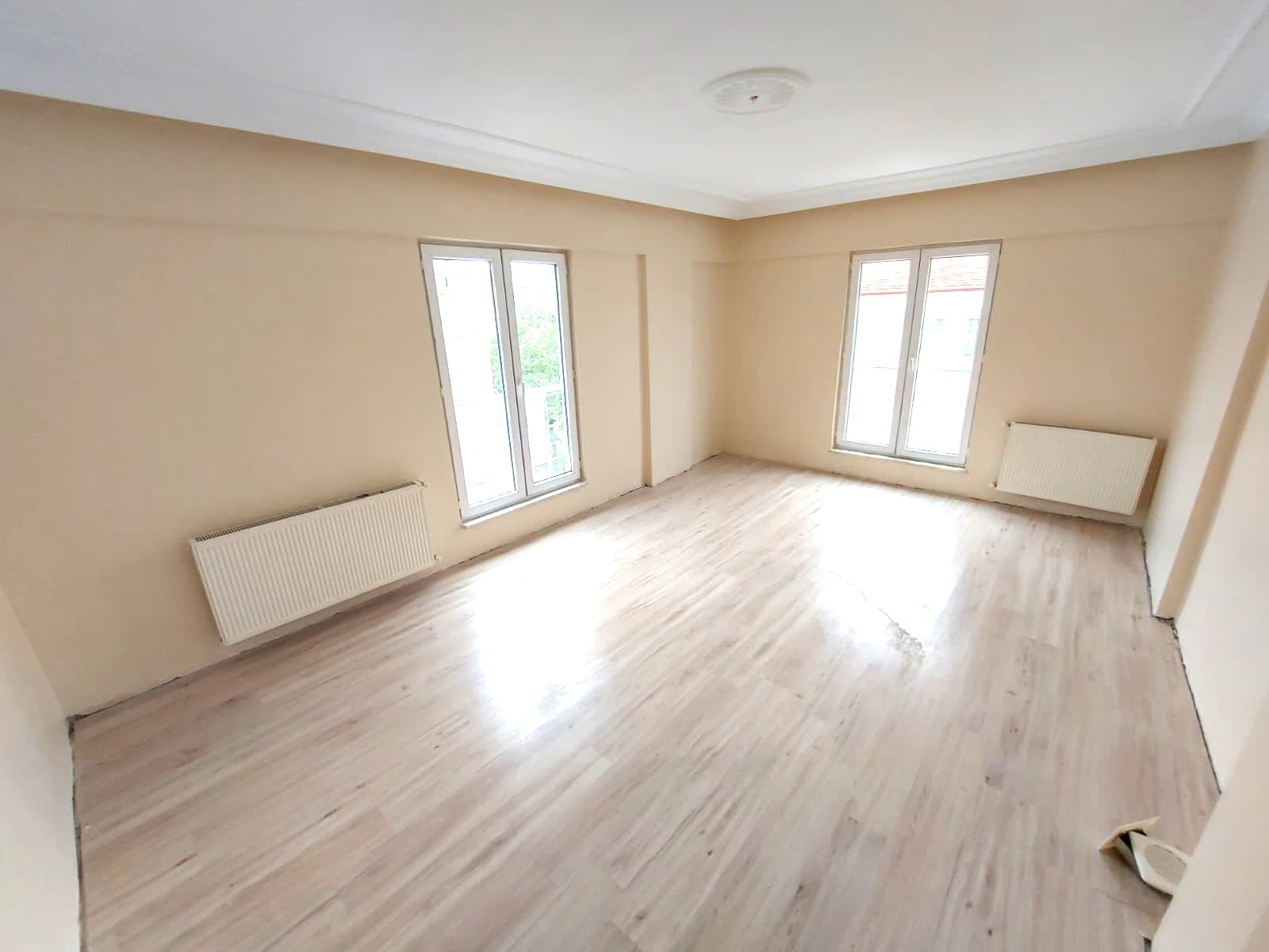 ZİRVE EMLAKTAN YENİ MH.DE KİRALIK 3+1 DAİRE fotoğraf 2