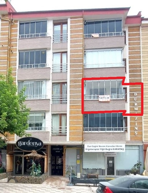 ZİRVE EMLAKTAN LİSE CADDESİNDE SATILIK 2+1 DAİRE