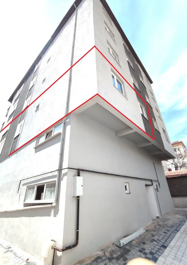 ZİRVE EMLAKTAN ZÜBEYDE HANIM CAD. 3+1, İÇİ YAPILI SATILIK DAİRE fotoğraf 3