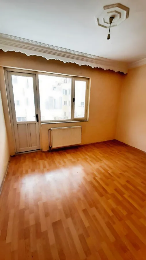 ZİRVE EMLAKTAN AMASYA HACILAR MEYDANINDA SATILIK 3+1 DAİRE